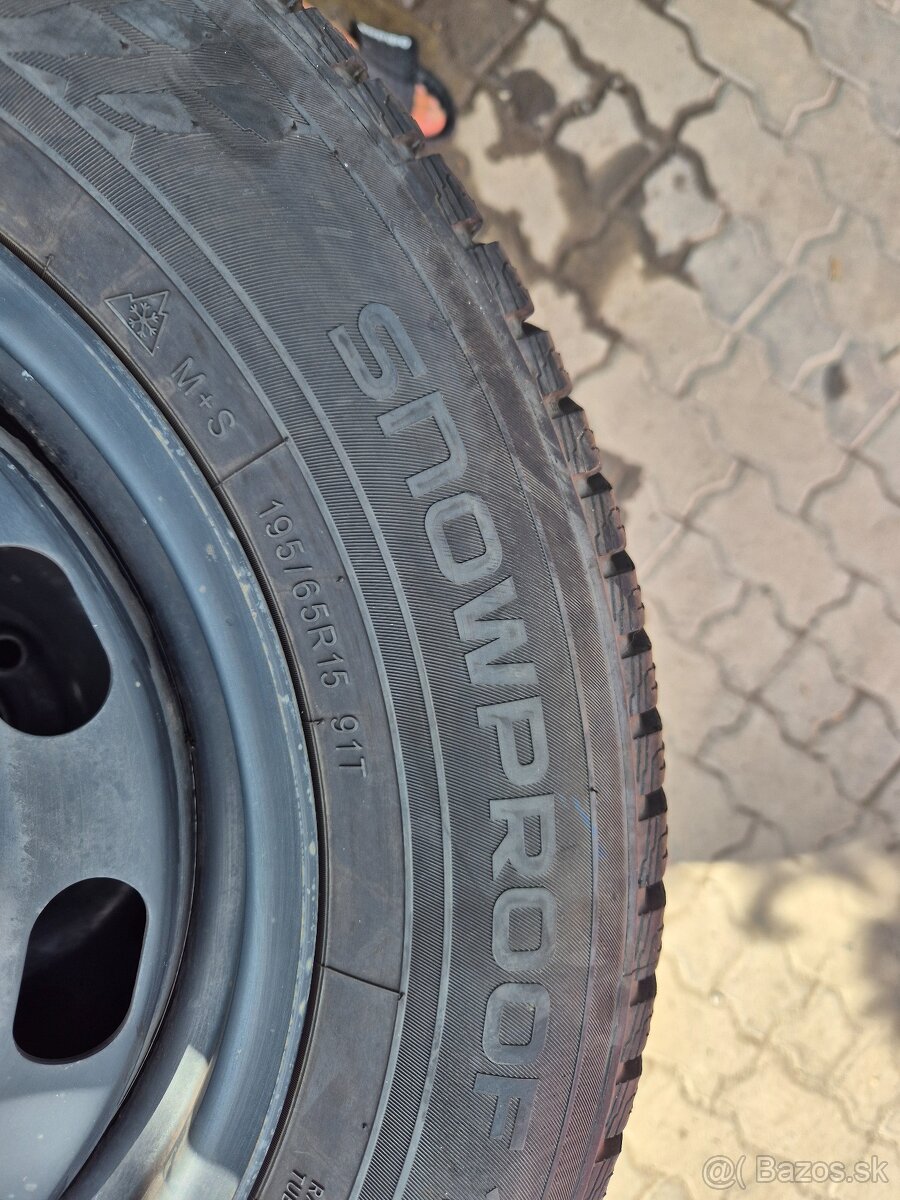 195/65 r15 Nokian - 9