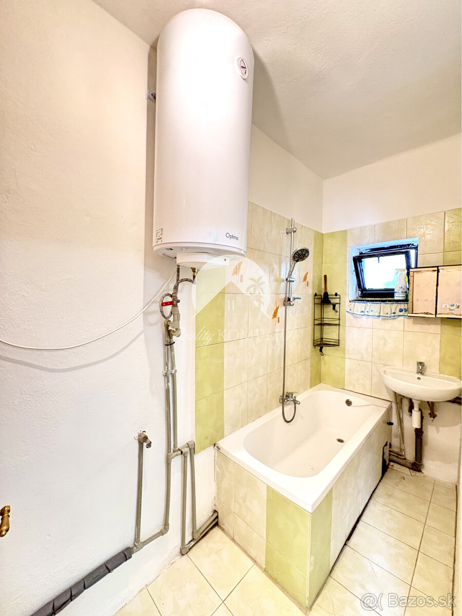 IBA U NÁS Reality KOMPLEX s.r.o.,Vám ponúka na predaj 3 - 9