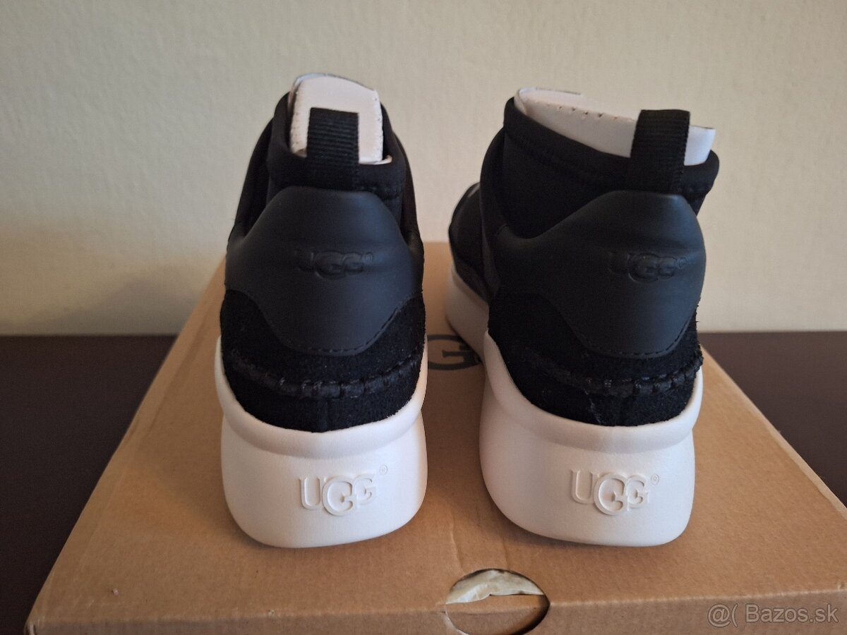 UGG Sneaker Black veľkosť 38 - 9