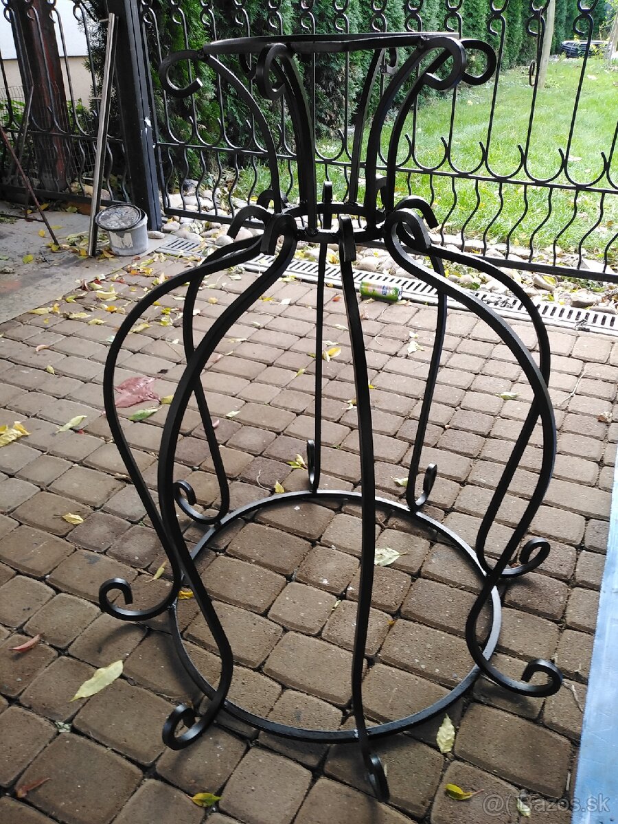 Okrasný poklop na studňu - 9