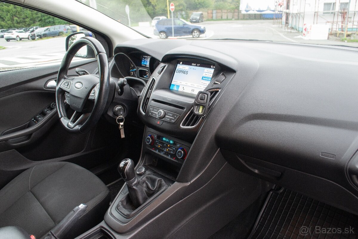 Ford Focus Kombi 1.0 EcoBoost - 9