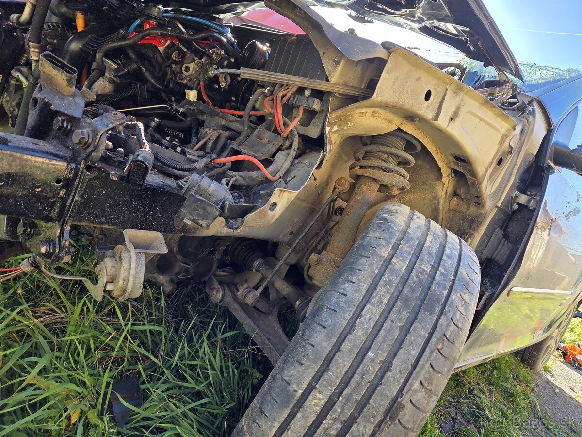 Vw golf 5 1.9 77kw - 9