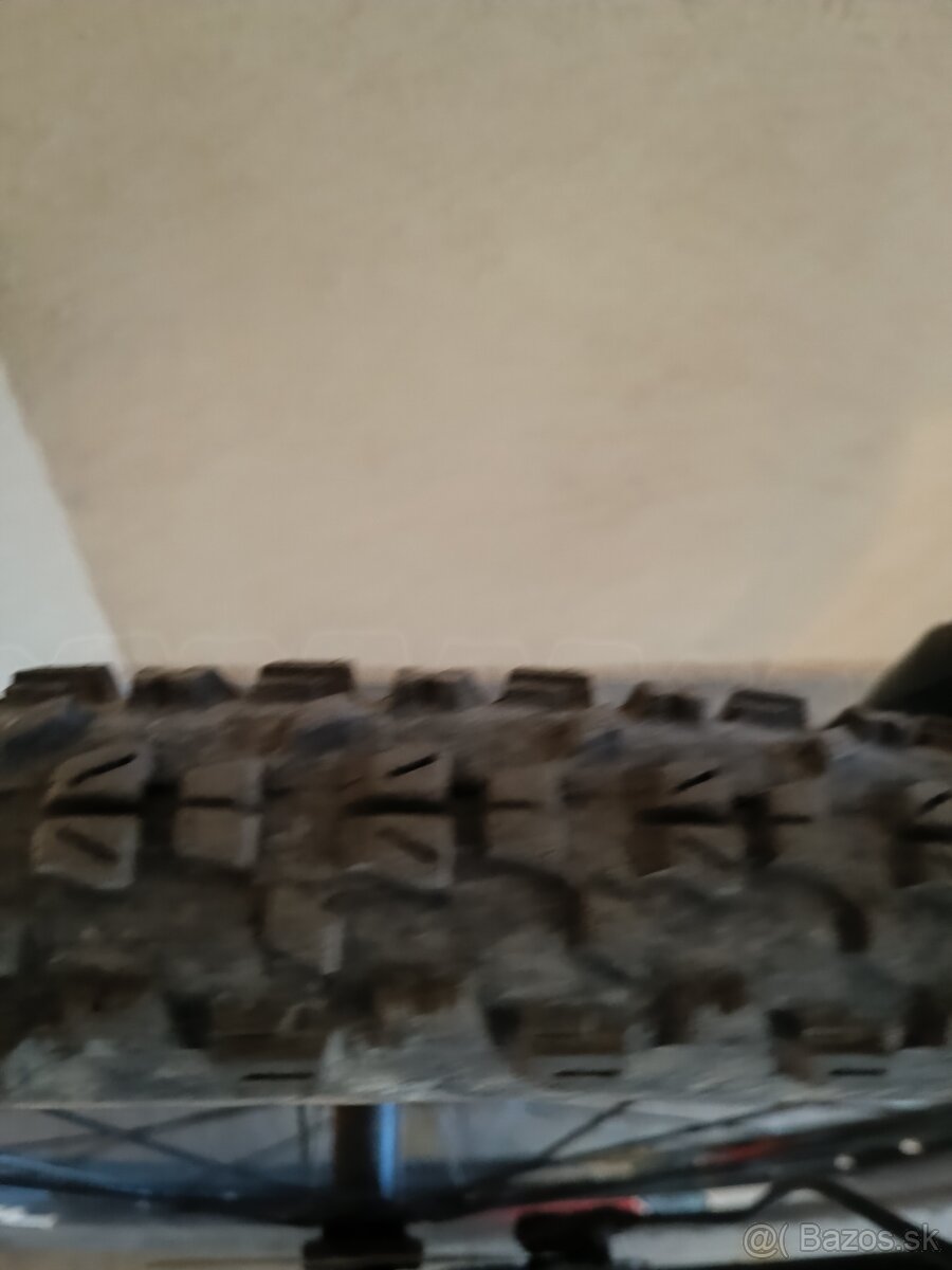 Crussis e - Largo 9,6 M modro červená 2021 - 9