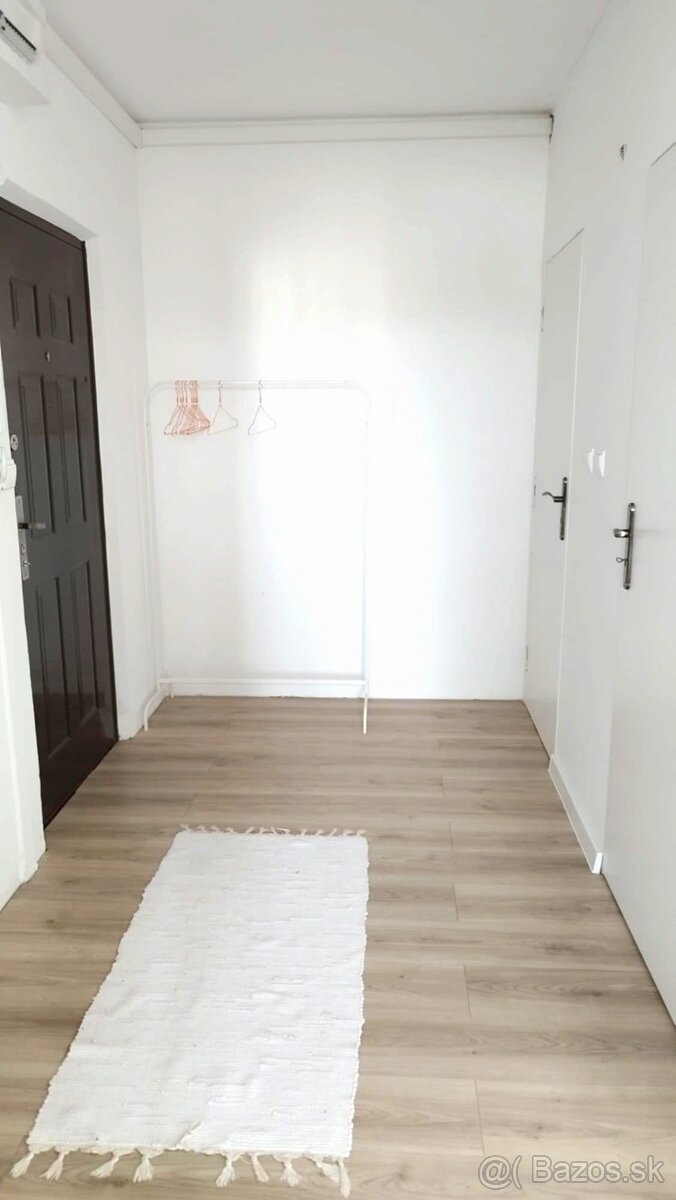 PREDAJ,3izb.byt v Lučenci na Vajanského ulici - 9