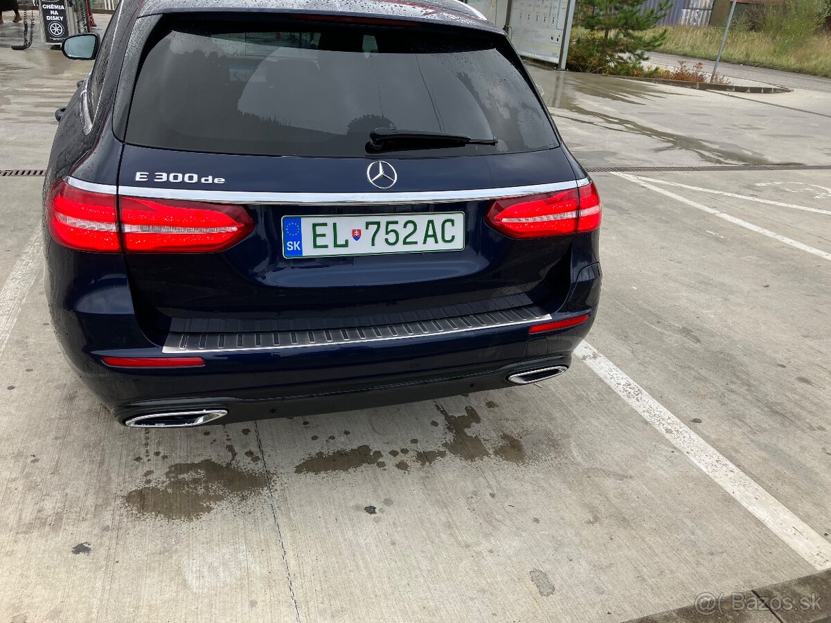 Mercedes E300 DE - 9