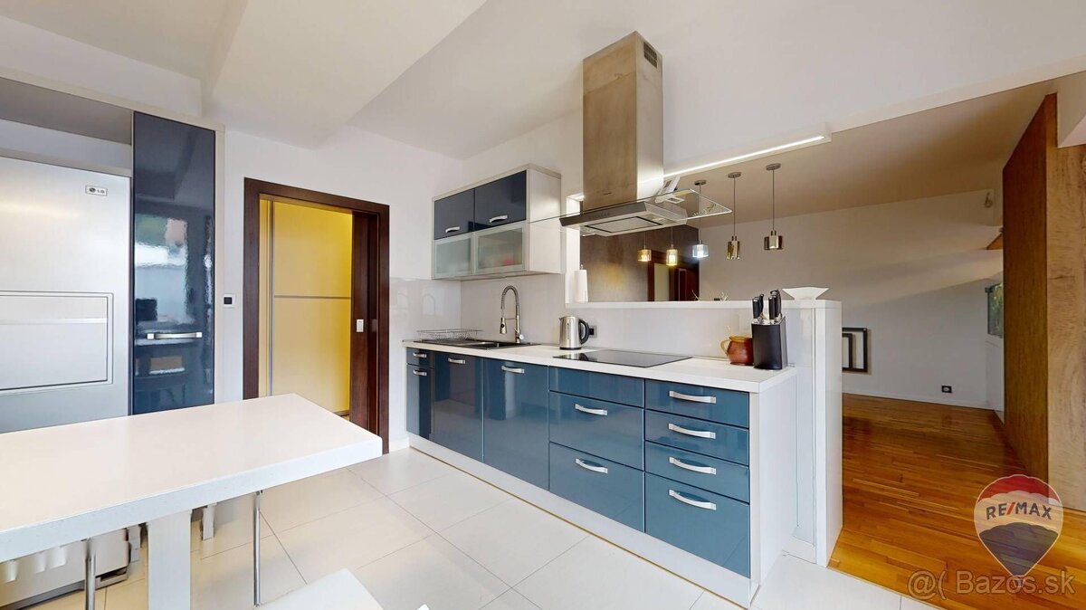 REZERVOVANÉ Na predaj veľkometrážny 5i exkluzívny byt s ter - 9