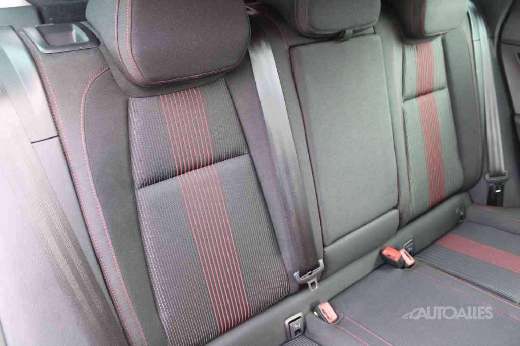 Škoda Karoq 1,5 TSi DSG 110 kW STYLE - 9