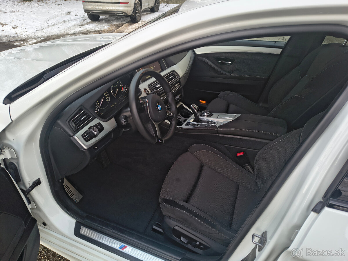 BMW 530D XDrive M-Packet - 9
