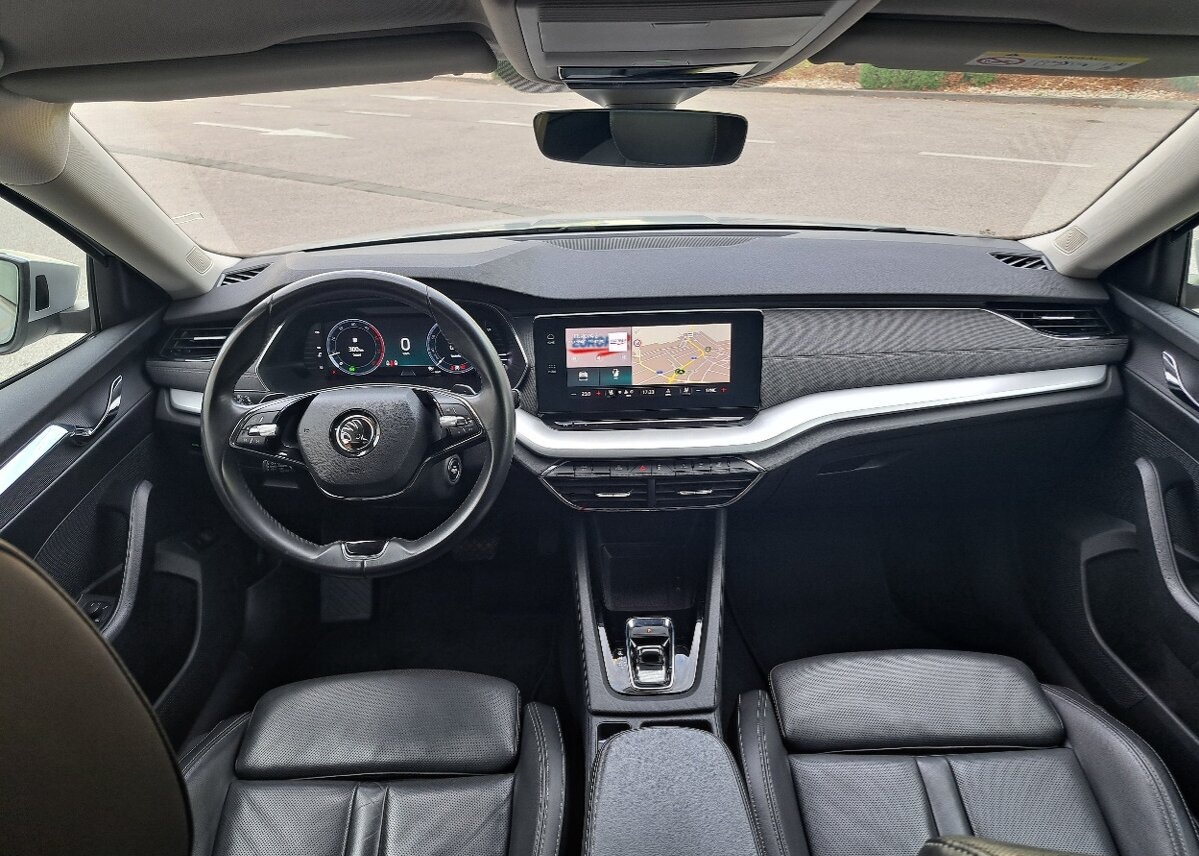 Škoda Octavia Combi 4 Premium DSG - 9