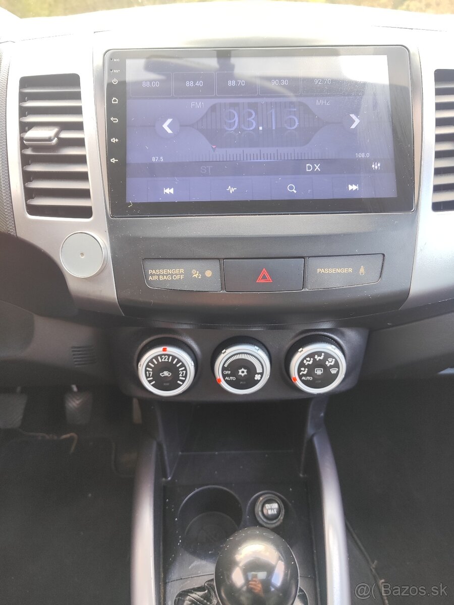 Mitsubishi Outlander 2.0 DI-D, 7 miest, 4x4 - 9