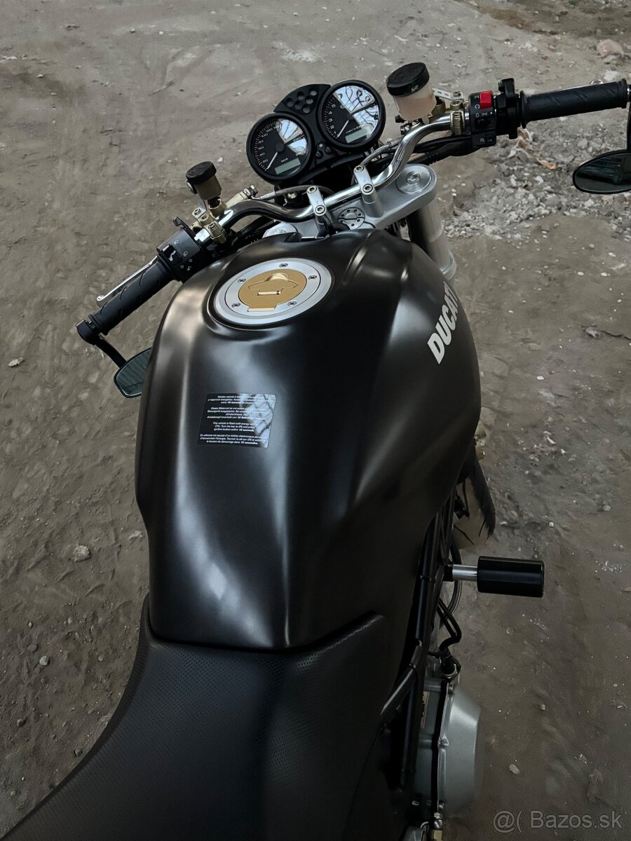 Ducati monster Dark 1000 i.e - 9