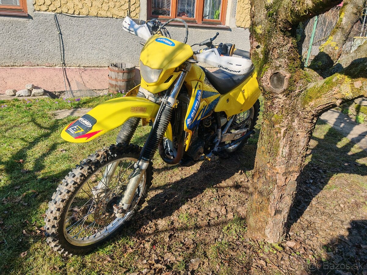 Suzuki DRZ 400 - 9