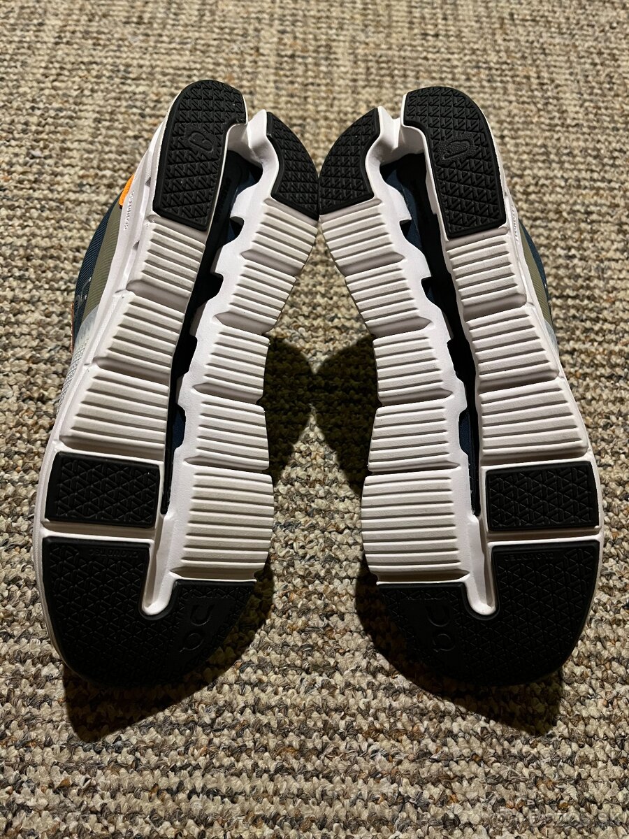 On Running, model Cloudrift, velikost 36,5 - 9