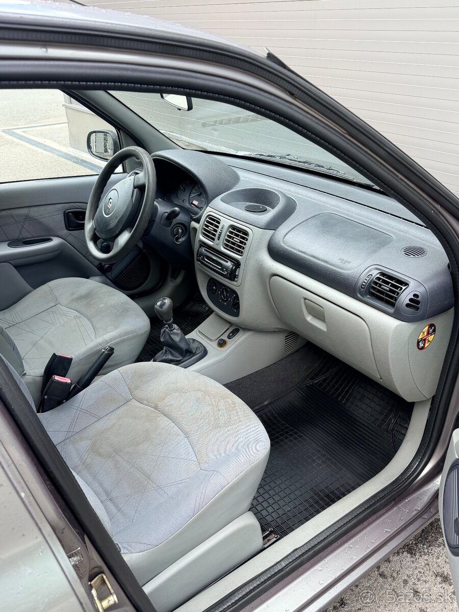 Renault Thália 1.4 2003 - 9