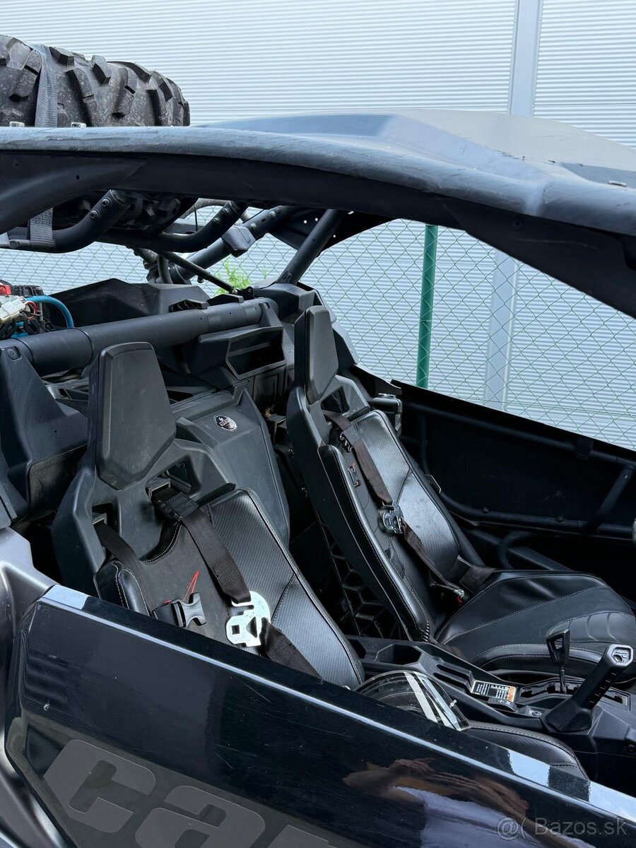Can am Maverick turbo R - 9