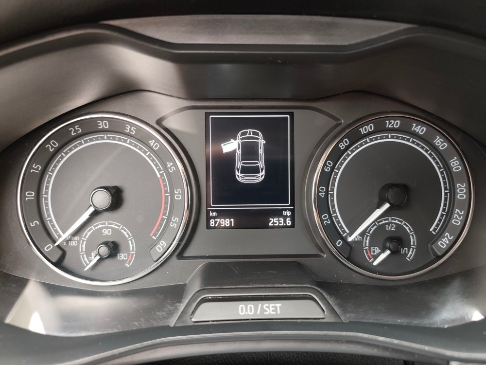 Škoda Scala 1.6 TDI 1.Maj ČR DPH - 9