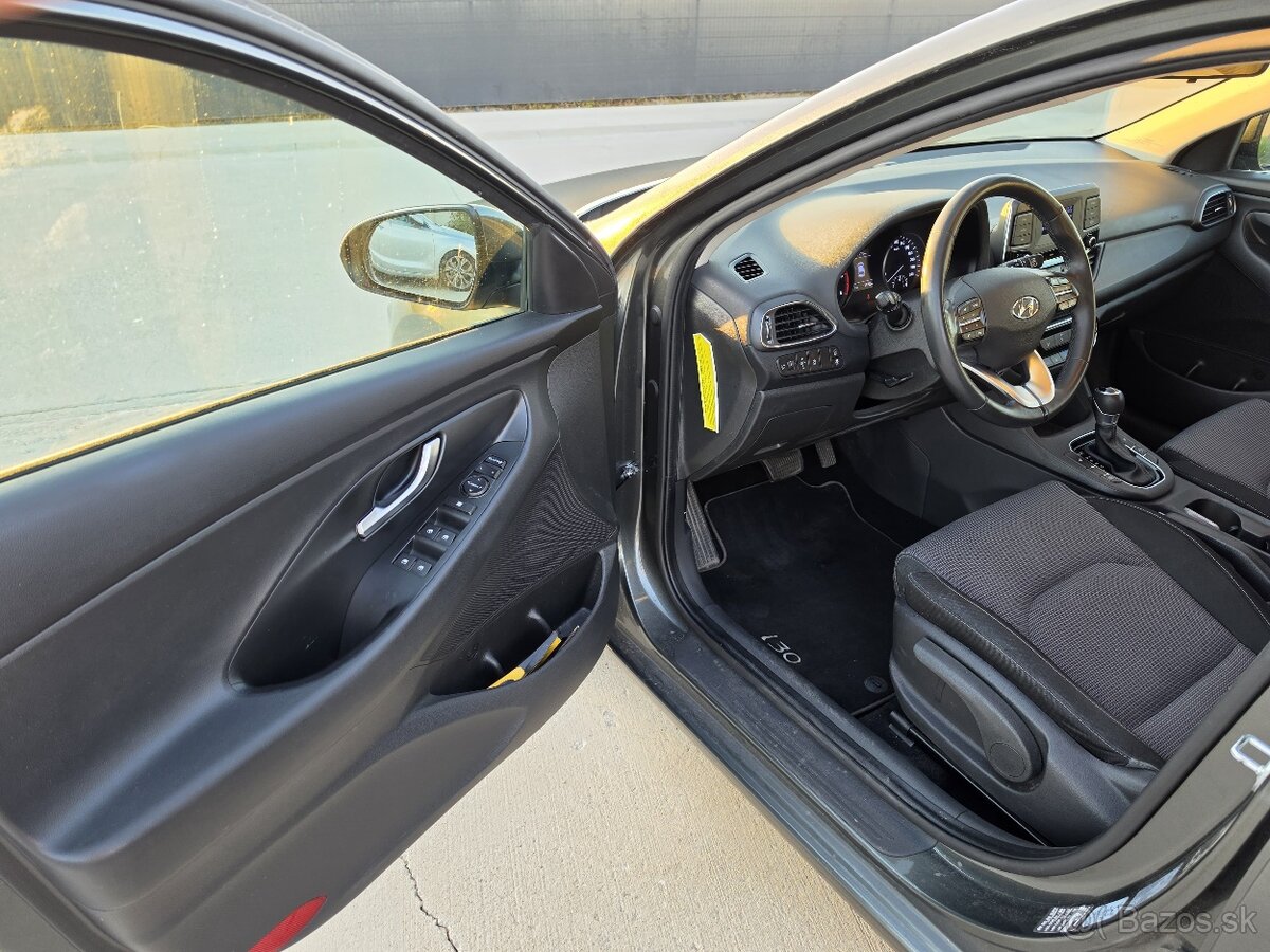 Hyundai i30 CW 1.6CRDi automat - 9