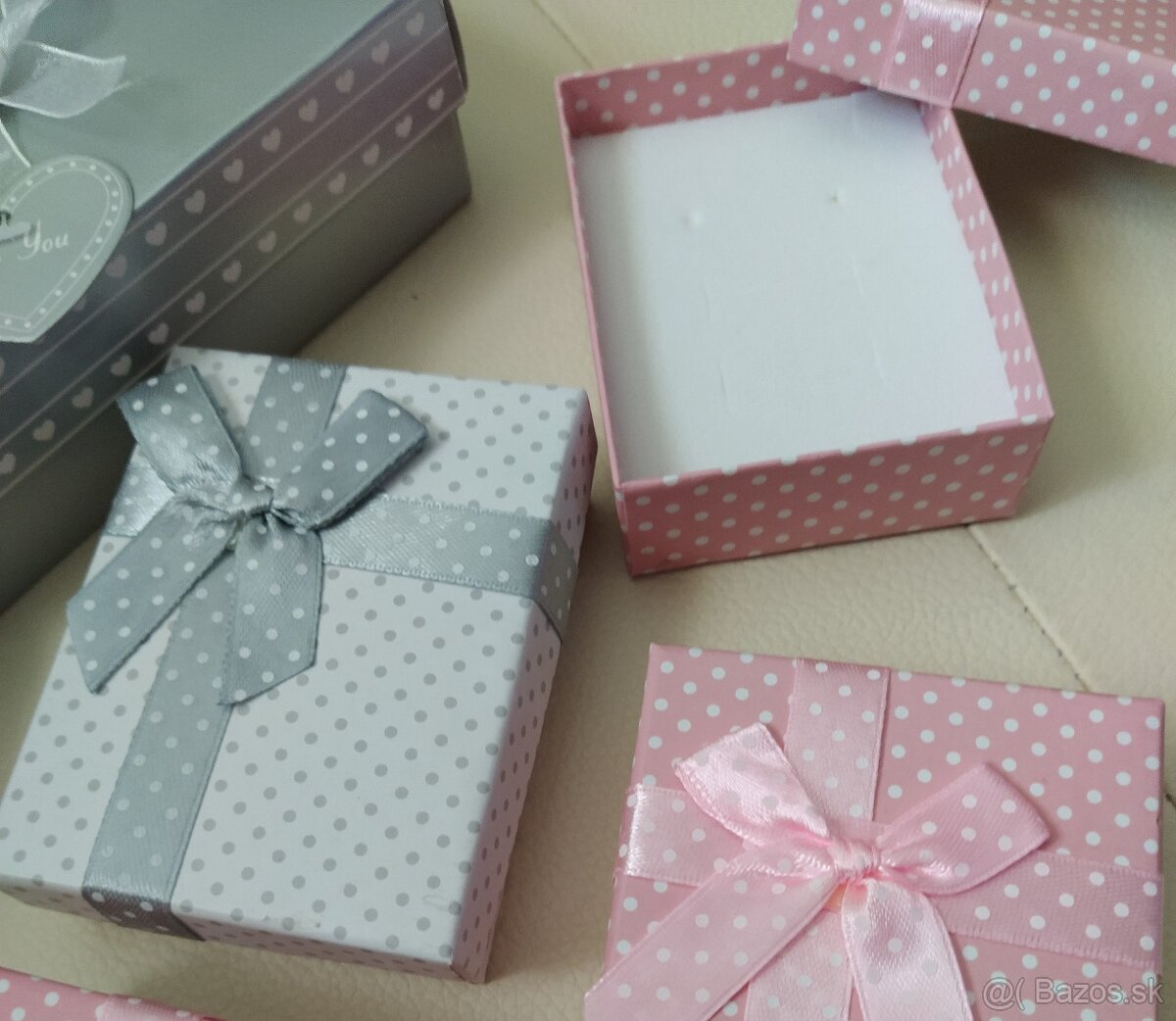 NOVÝ set bižutérie + krabička a brošňa (osobný odber) - 9