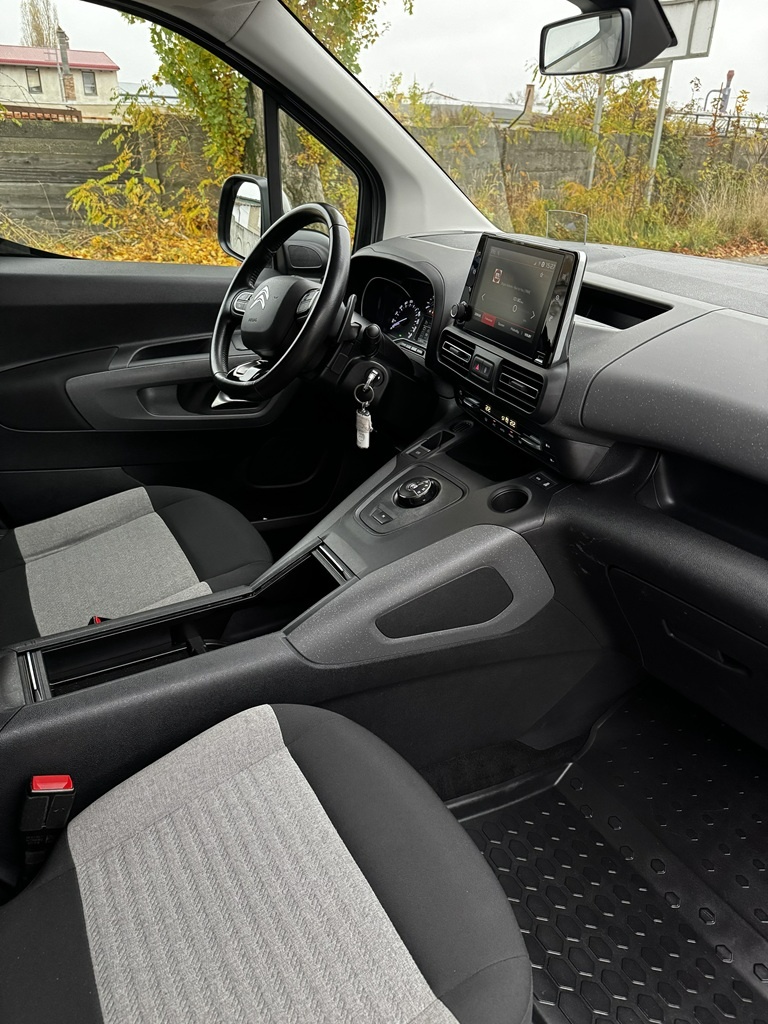 Citroën Berlingo BlueHDi 130 SS Shine XL AT 96kW130HP A8 - 9