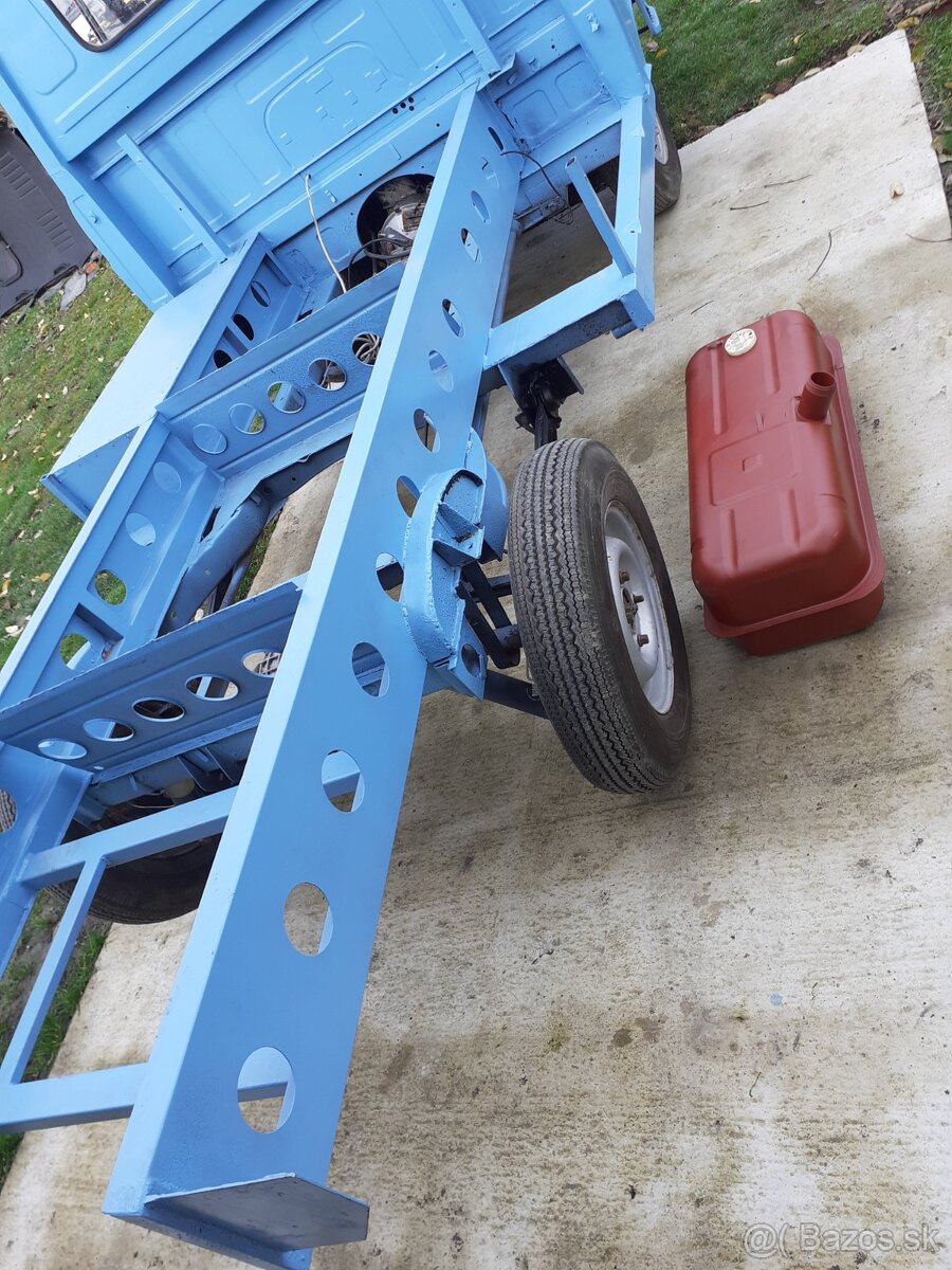 Škoda 1203 valník - 9