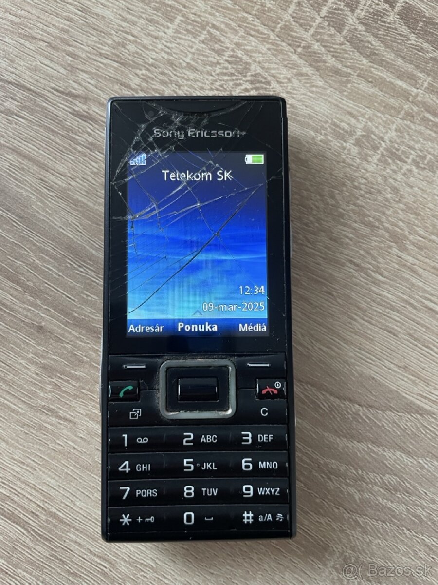 Sony Ericsson J10i2 - 9