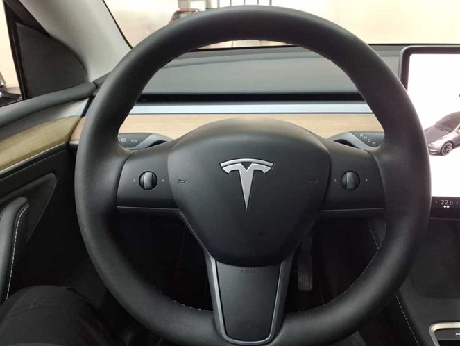 Tesla Model Y Long Range Dual Motor AWD 4x4 378 kw - 9