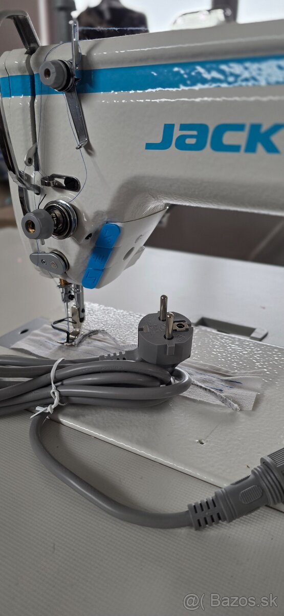 Šijaci priemyselný stroj Jack A5e - 9