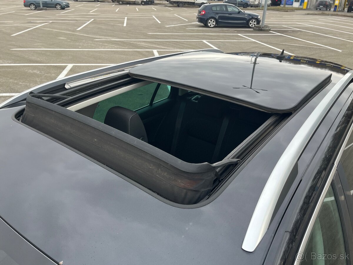 Škoda Superb Combi 2.0 TDI Style DSG - TOP stav - 9