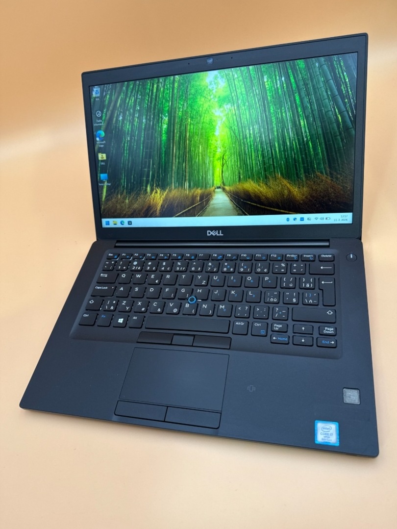 Notebook Dell Latitude 7490 i7-8650U / 12GB RAM / 256GB SSD - 9