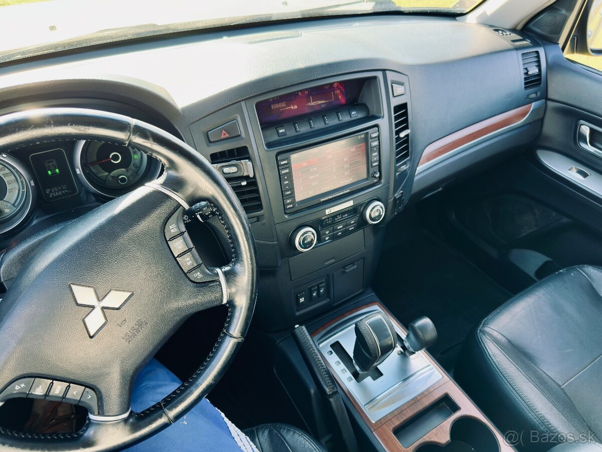 pajero 3.2 di-d 7 miestne 4x4 - 9