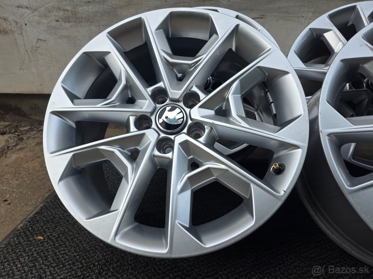 5X112 R18 AUDI 8,0J ET45 - 9