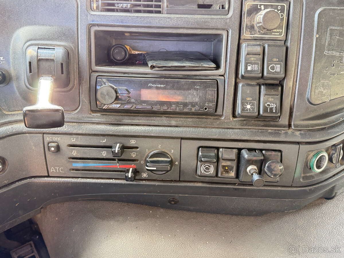 Volvo FM 420 8x4 MANUAL - 9