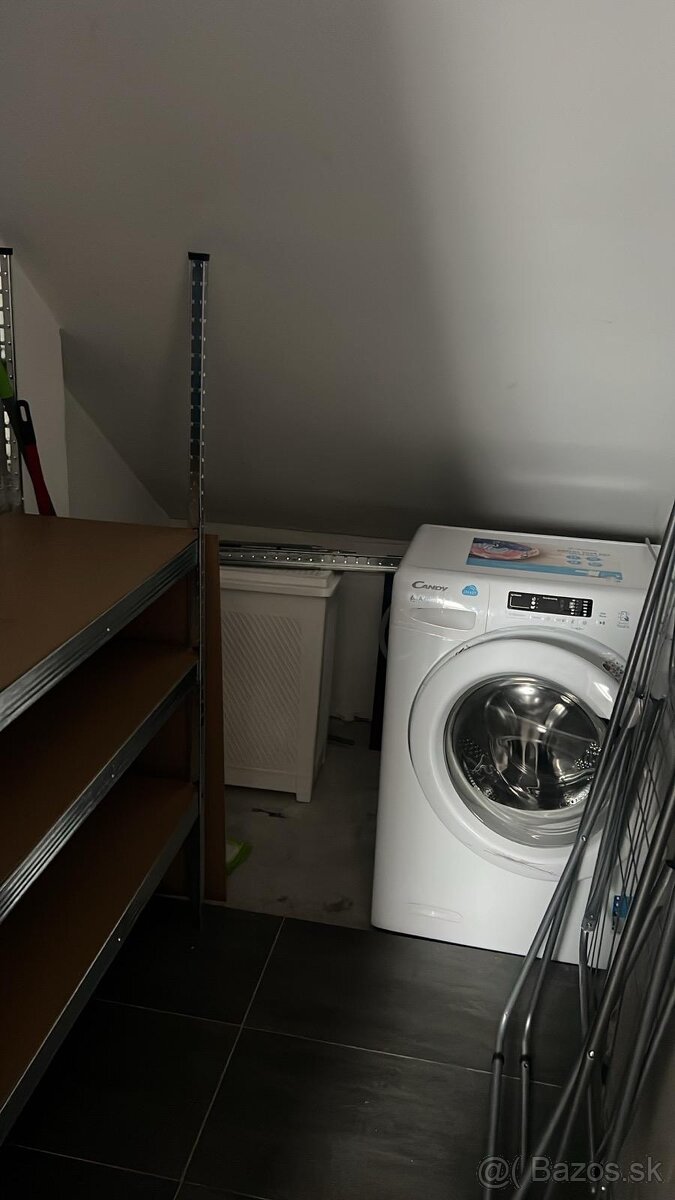 Prenájom 3 izbového bytu v RD s vlastnou vstupnou bránou - 9