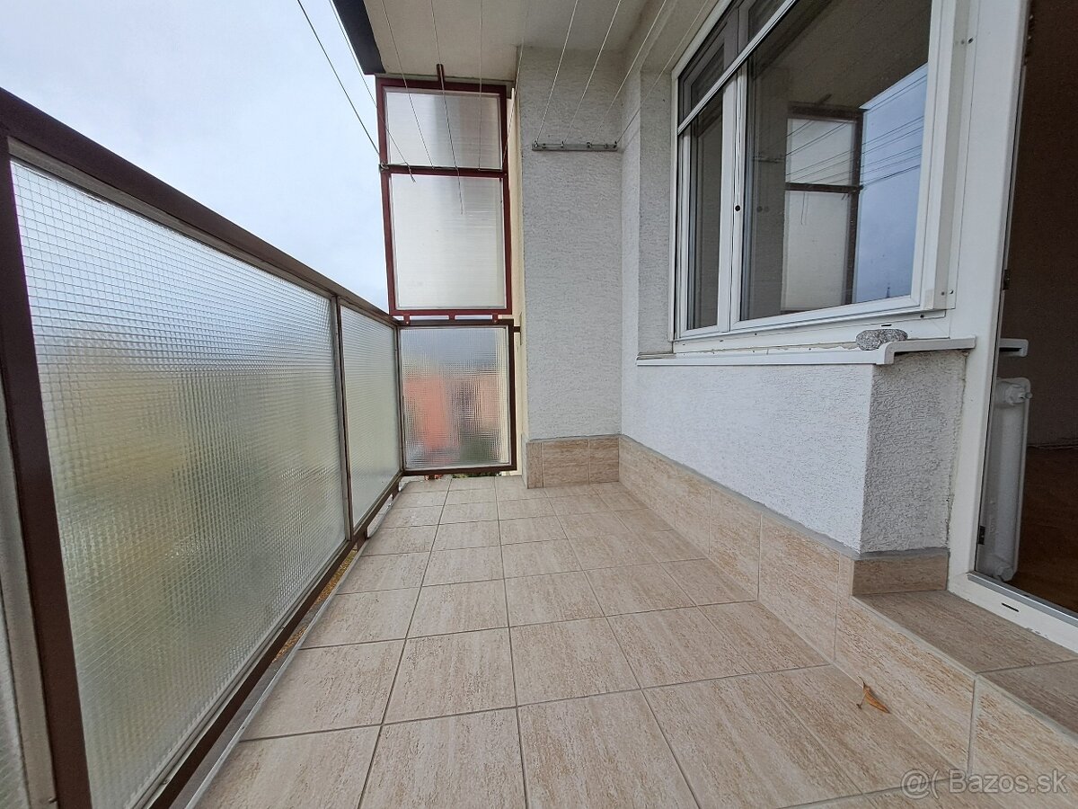 3 izbový byt vo Vrútkach s úžasným výhľadom- Veľkometrážny - 9