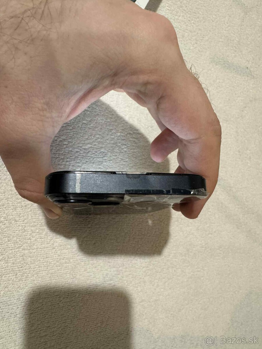 iPhone 13 mini 128GB - rozbitý zadok a neoriginálny displej - 9