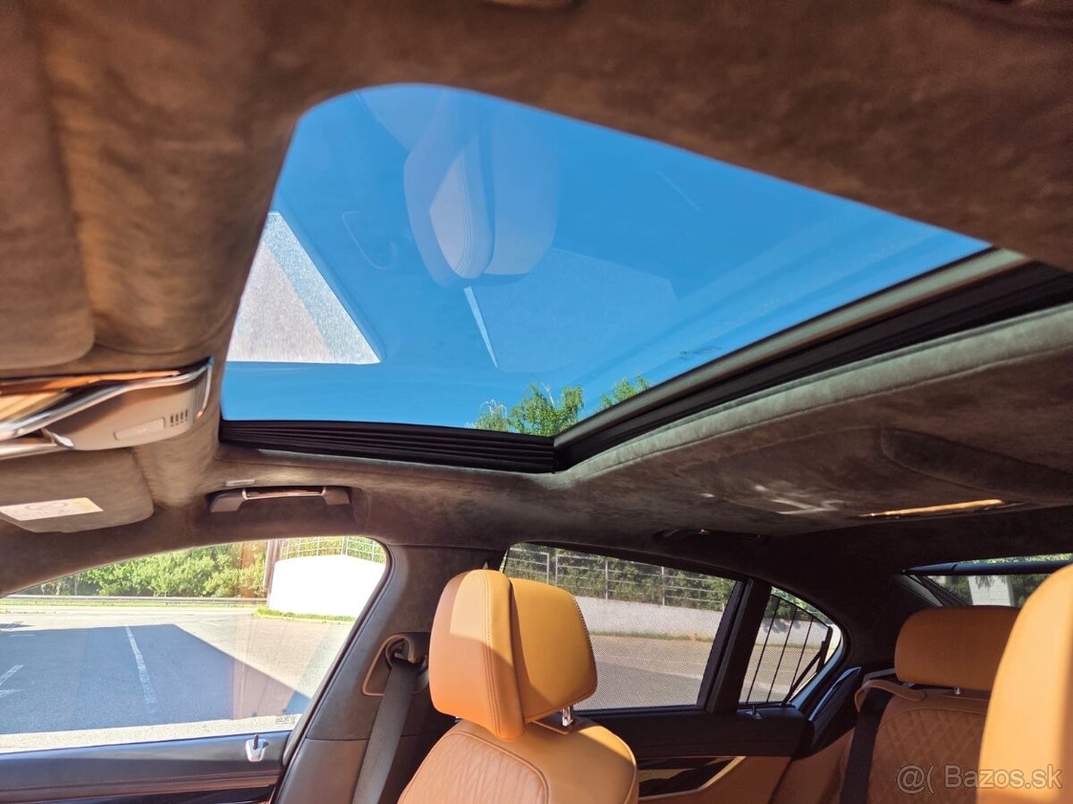 Odstúpim leasing BMW 750d Xdrive - 9