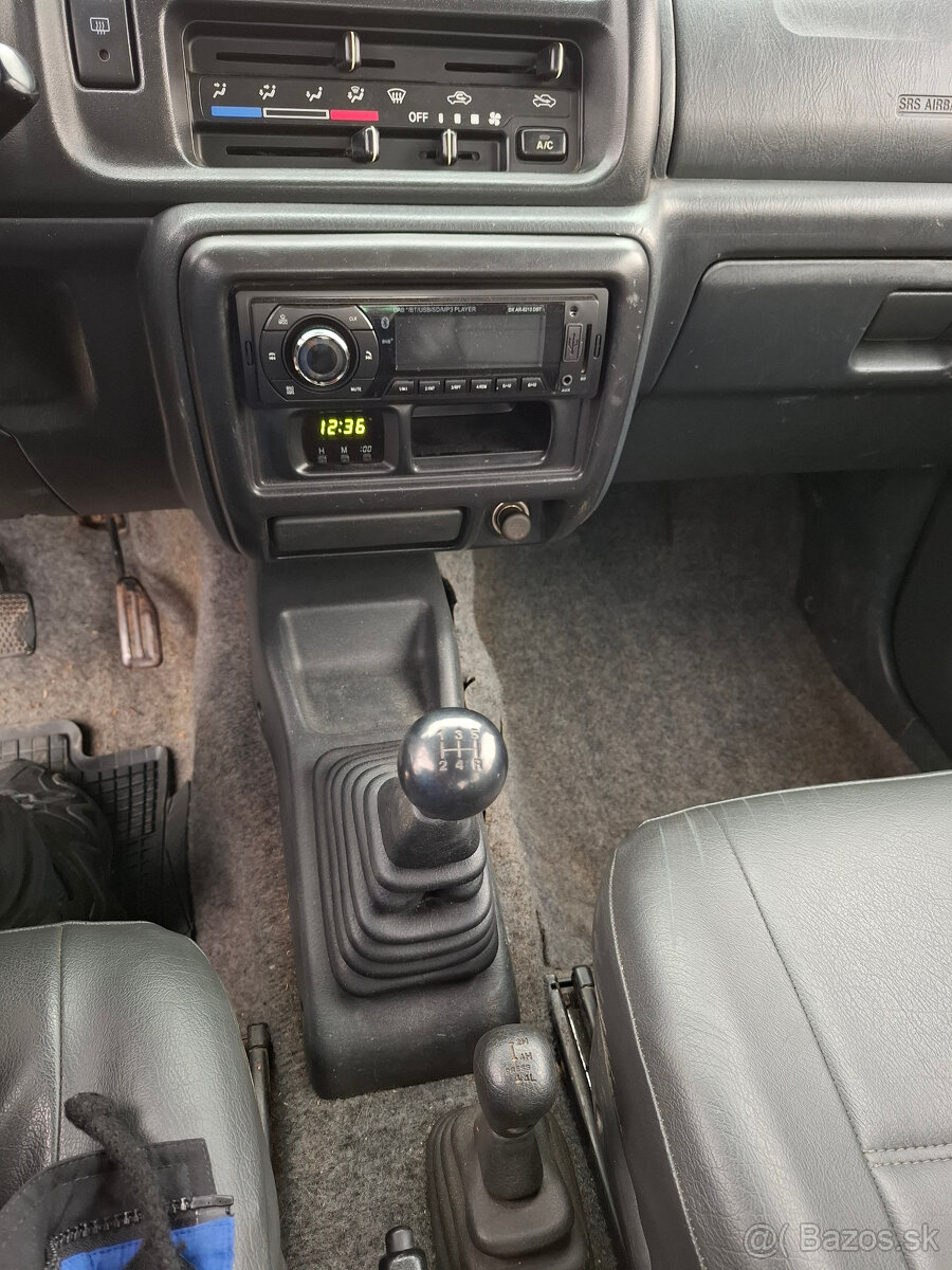 SUZUKI JIMNY 4x4 1,3 benzín r.v. 2004 - 9