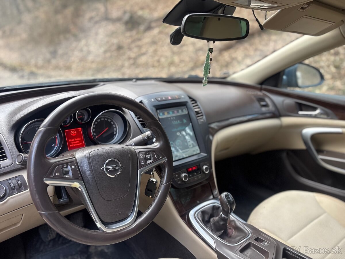 Opel Insignia 2.0 - 9