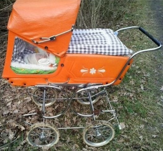 Retro kočík, starý nostalgický Zekiwa. - 9