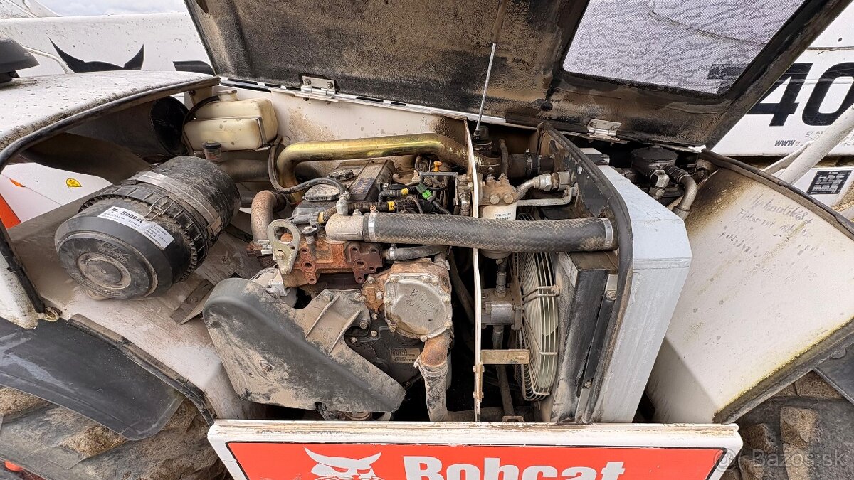 Teleskopický manipulátor BOBCAT T40 170 - 9