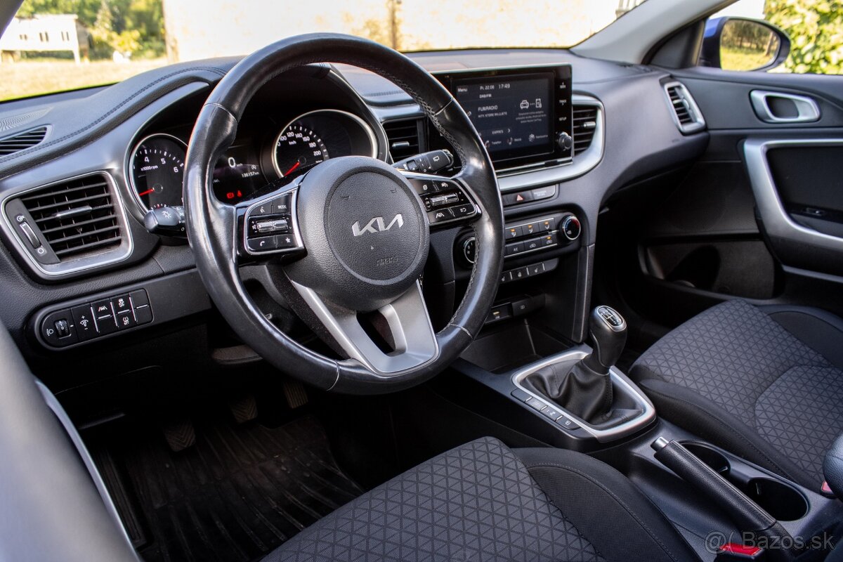 Kia Ceed SW 1.5 T-GDi Silver 2022 - 1.MAJITEĽ - 9