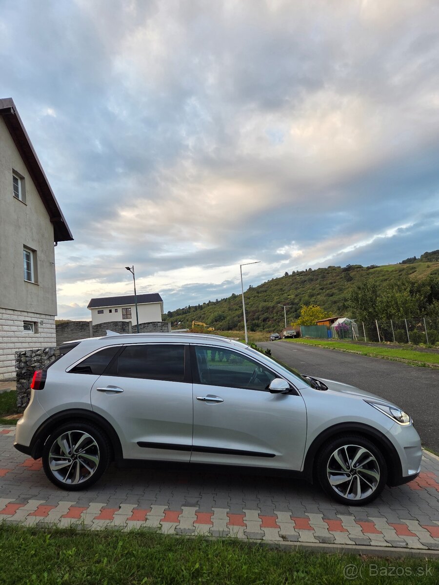 Kia Niro 1.6 GDI Automat - 9