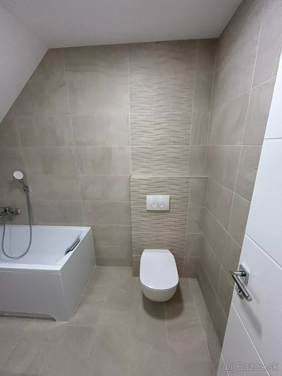 NA PREDAJ 3i mezonet, čiastočne zariadený dom,ul.Pezinská,Ch - 9