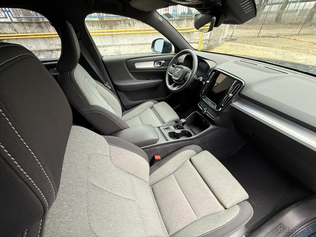 Volvo XC40 2.0 B3 mHEV Plus AT 2025 DPH - 9