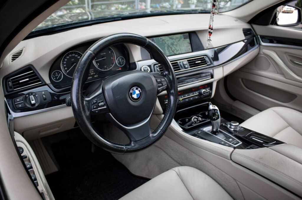 BMW rad 5 Touring 530d xDrive - 9