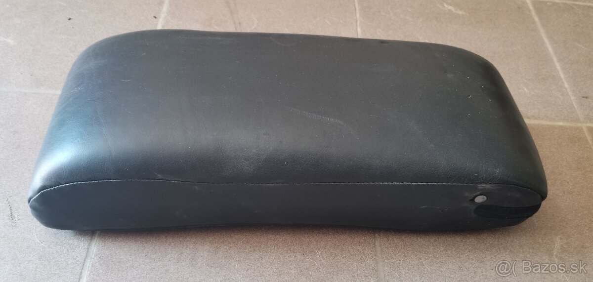 diely pre Opel Omega MV6 - 9