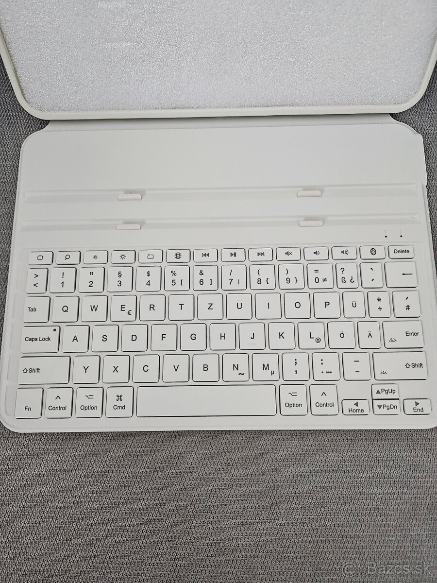 ESR Ascend Keyboard Case Lite – iPad Pro 11" / Air 4–5 - 9