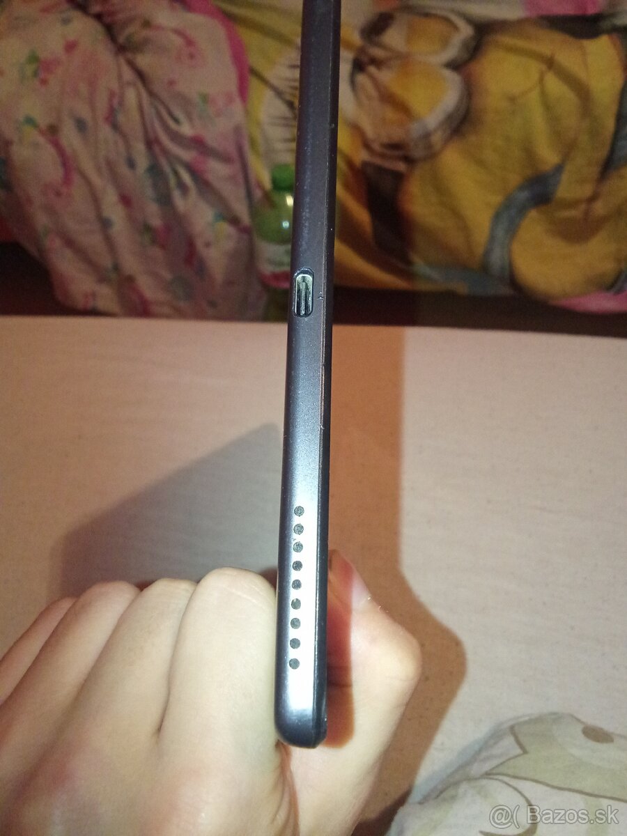 Predám tablet Lenovo M10 mhd plne funkční - 9
