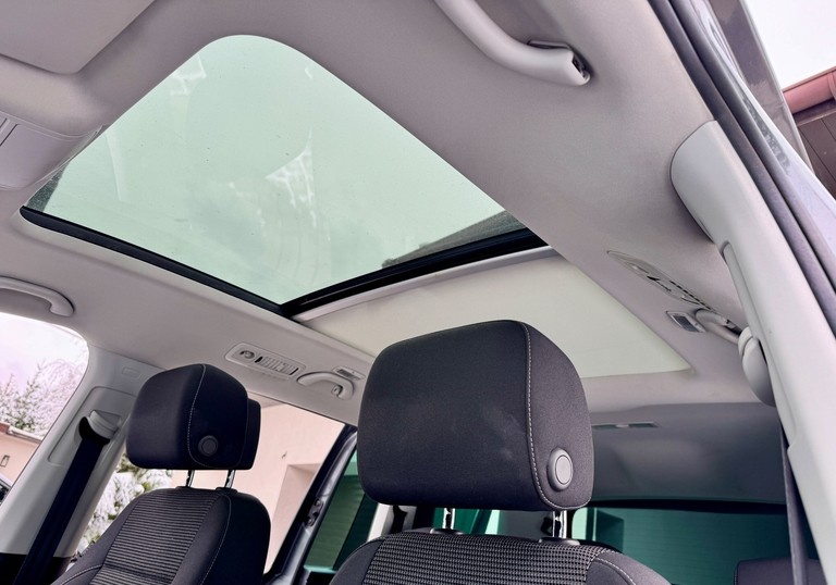 Volkswagen Sharan 7 miestne 2. TDI Technology Highline - 9