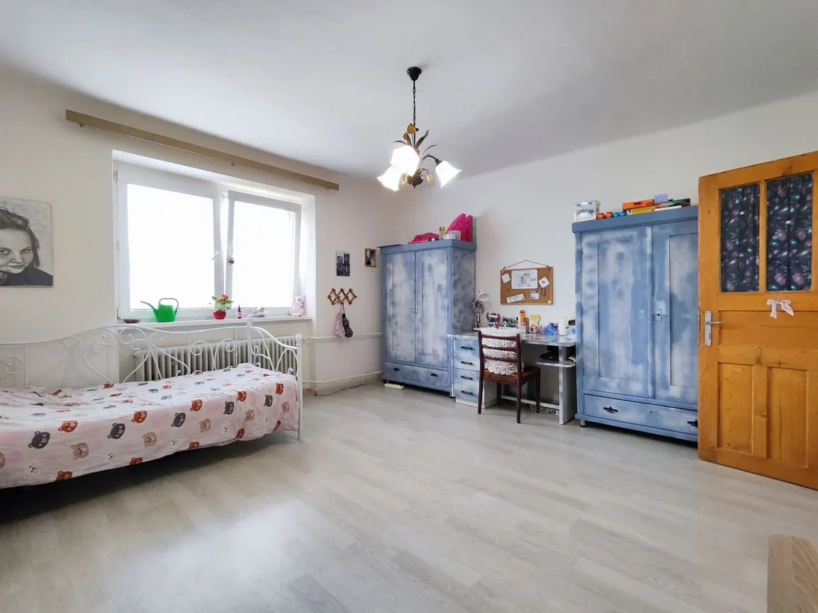 Priestranný rodinný dom - 9